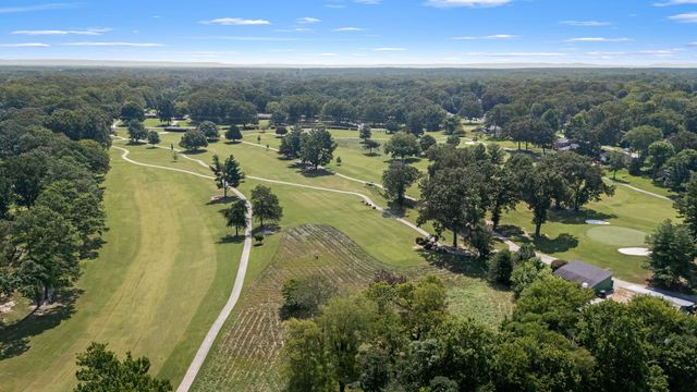 1804 COUNTRY CLUB DR, Tullahoma, TN 37388