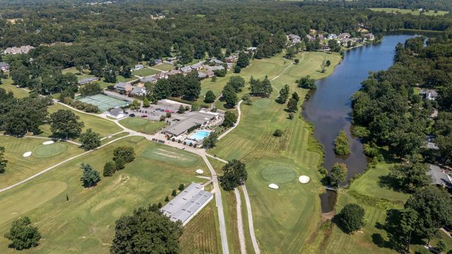 1804 COUNTRY CLUB DR, Tullahoma, TN 37388