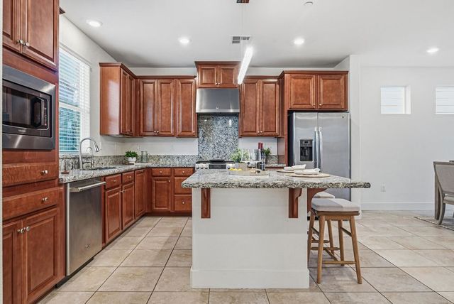 2933 Stringham Way, Dublin, CA 94568