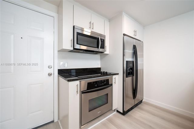 1712 SW 2nd Ave 809, Miami, FL 33129