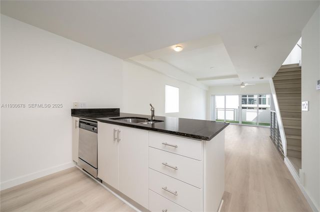 1712 SW 2nd Ave 809, Miami, FL 33129