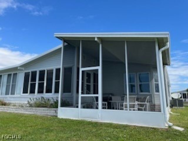 265 Lakeside DR, North Fort Myers, FL 33903