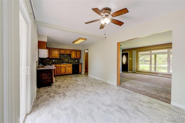 2 Saint Raymond Drive, St Peters, MO 63376