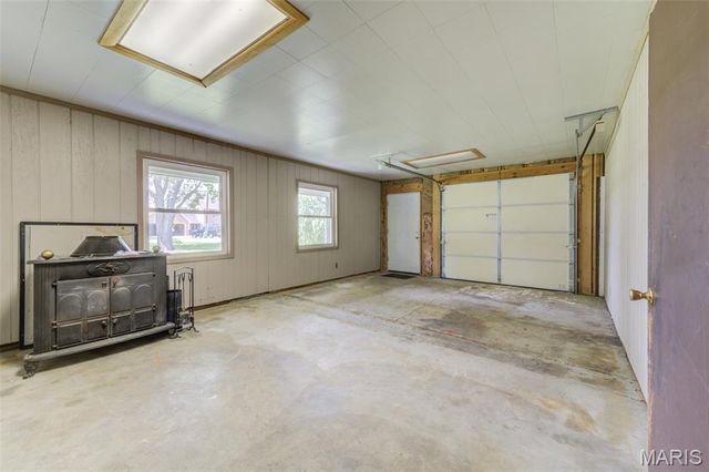 2 Saint Raymond Drive, St Peters, MO 63376