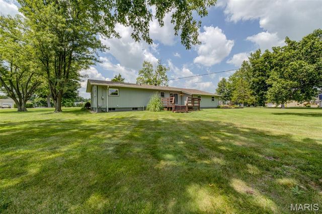 2 Saint Raymond Drive, St Peters, MO 63376