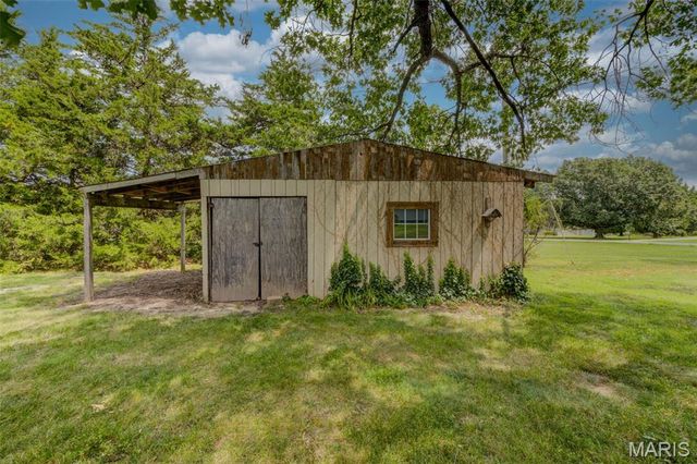 2 Saint Raymond Drive, St Peters, MO 63376