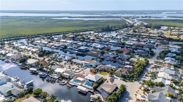 12304 Boat Shell DR, Matlacha Isles, FL 33991