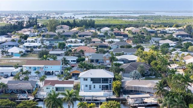 12304 Boat Shell DR, Matlacha Isles, FL 33991