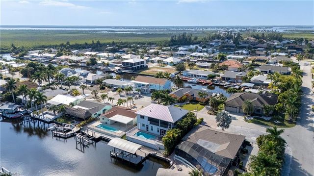 12304 Boat Shell DR, Matlacha Isles, FL 33991