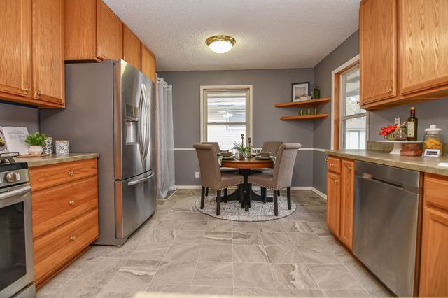 3117 Aurora Avenue, Des Moines, IA 50310