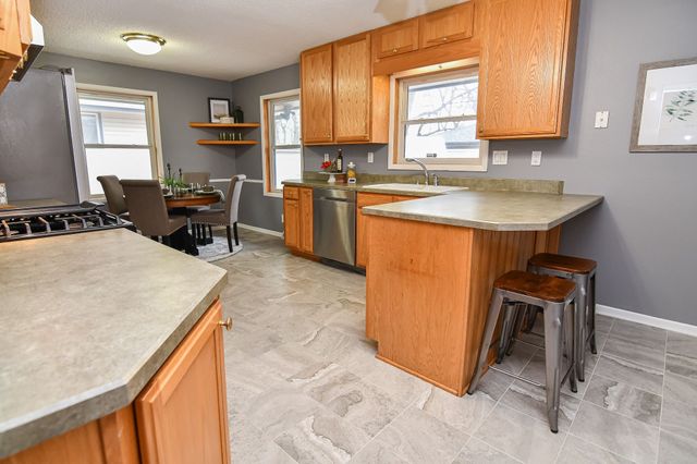 3117 Aurora Avenue, Des Moines, IA 50310