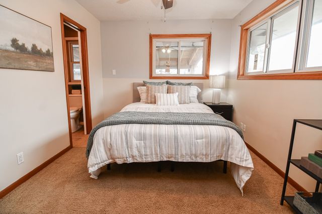 3117 Aurora Avenue, Des Moines, IA 50310