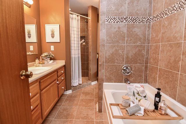 3117 Aurora Avenue, Des Moines, IA 50310