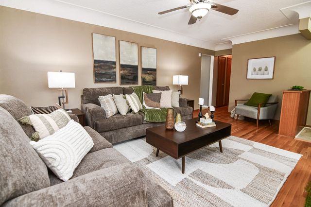 3117 Aurora Avenue, Des Moines, IA 50310