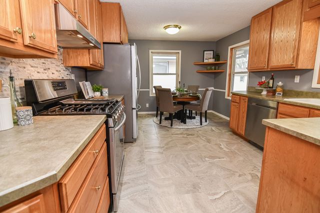 3117 Aurora Avenue, Des Moines, IA 50310