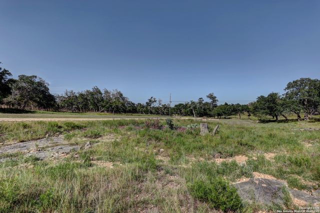 647 Blue Sage Loop, Kerrville, TX 78028