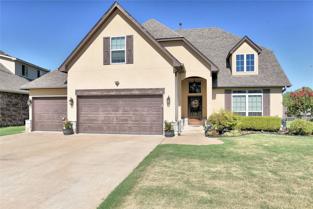 5916 S 13th Street, Broken Arrow, OK 74011
