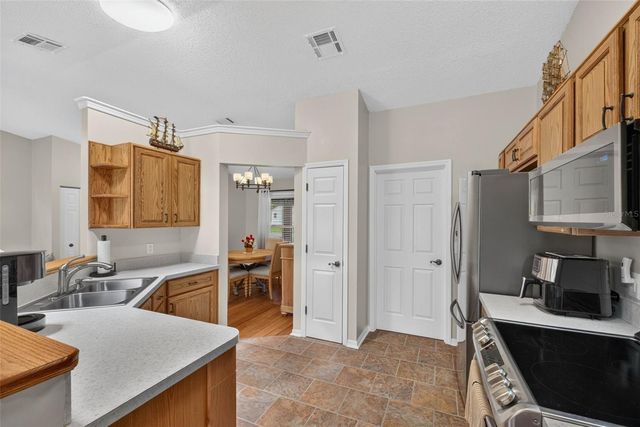 6031 SANDERLING DRIVE, Lakeland, FL 33809
