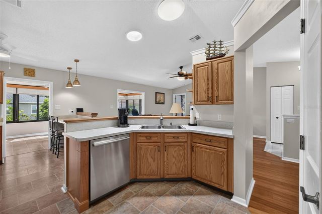 6031 SANDERLING DRIVE, Lakeland, FL 33809
