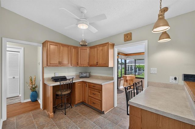 6031 SANDERLING DRIVE, Lakeland, FL 33809