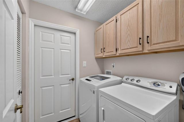 6031 SANDERLING DRIVE, Lakeland, FL 33809