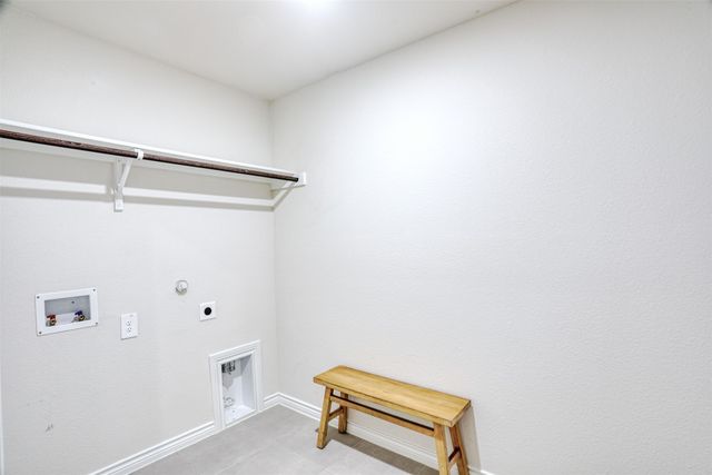 9813 Daisy Mae Lane, Aubrey, TX 76227