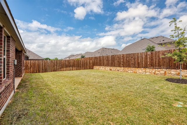 9813 Daisy Mae Lane, Aubrey, TX 76227