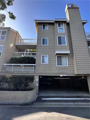 20191 Cape Coral 214, Huntington Beach, CA 92646