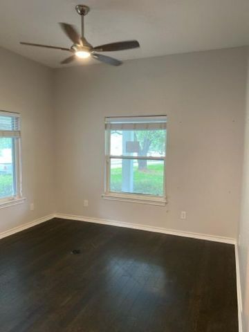 9550 Lake Conroe Drive, Conroe, TX 77304