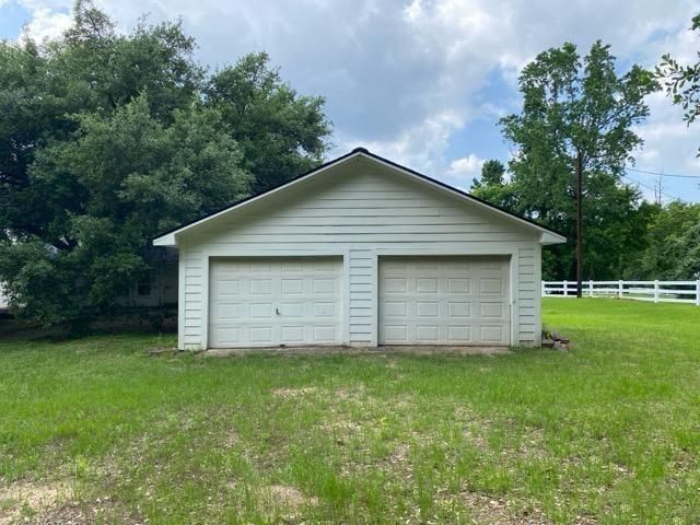 9550 Lake Conroe Drive, Conroe, TX 77304