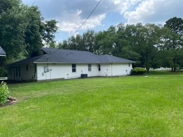 9550 Lake Conroe Drive, Conroe, TX 77304