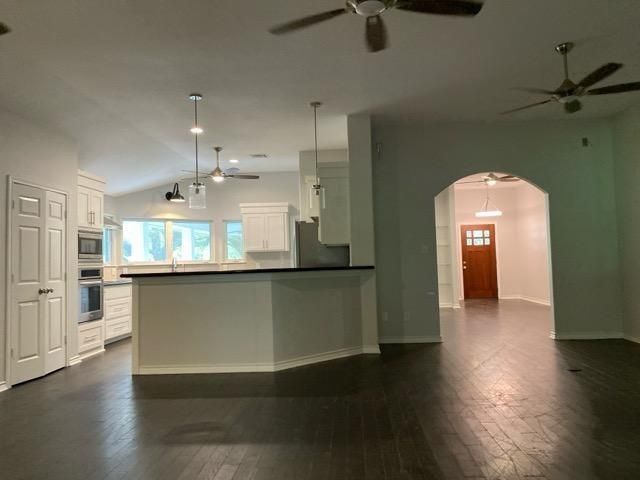 9550 Lake Conroe Drive, Conroe, TX 77304