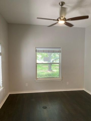 9550 Lake Conroe Drive, Conroe, TX 77304