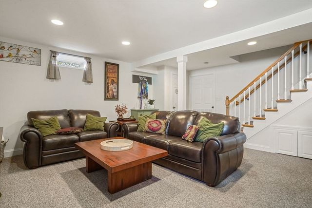 88 Damon Rd, Medford, MA 02155