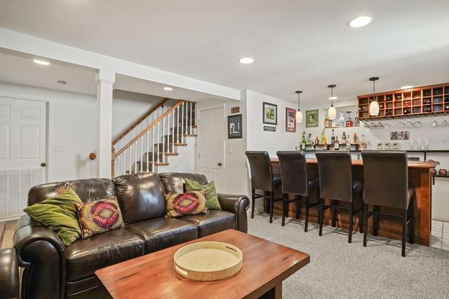88 Damon Rd, Medford, MA 02155