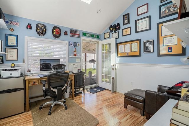 88 Damon Rd, Medford, MA 02155