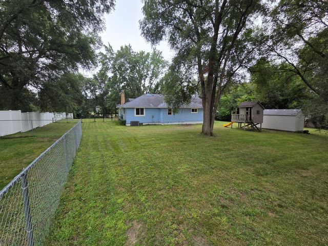 1005 Golf Course Road, Monticello, MN 55362