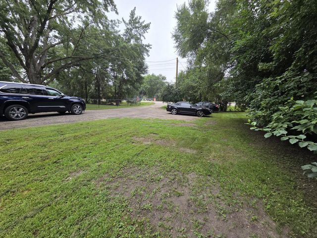 1005 Golf Course Road, Monticello, MN 55362
