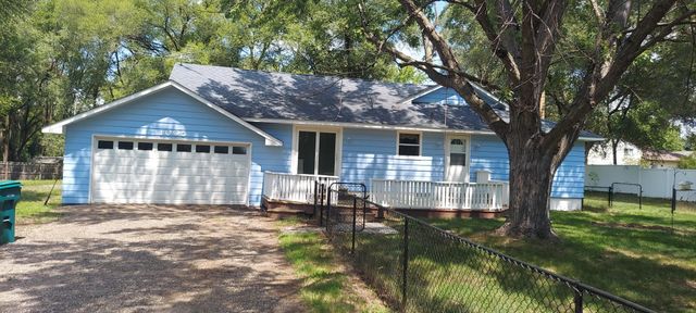 1005 Golf Course Road, Monticello, MN 55362