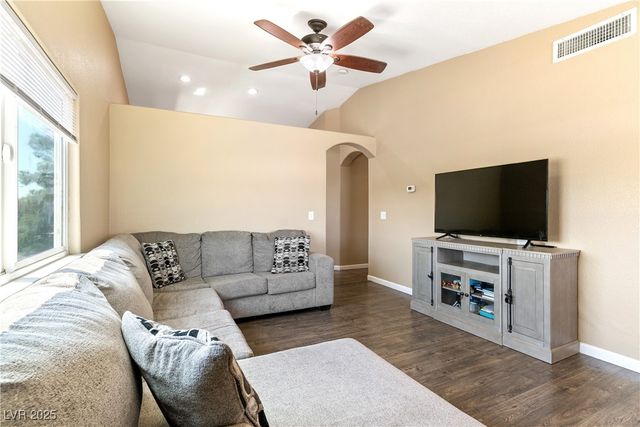 7553 Durham Hall Avenue 201, Las Vegas, NV 89130