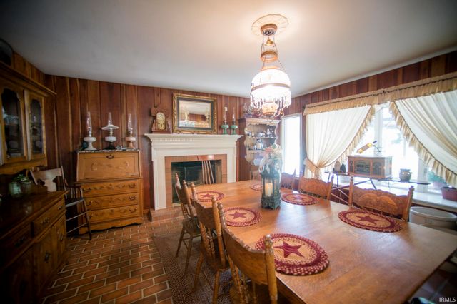 2704 Rose Drive, Vincennes, IN 47591