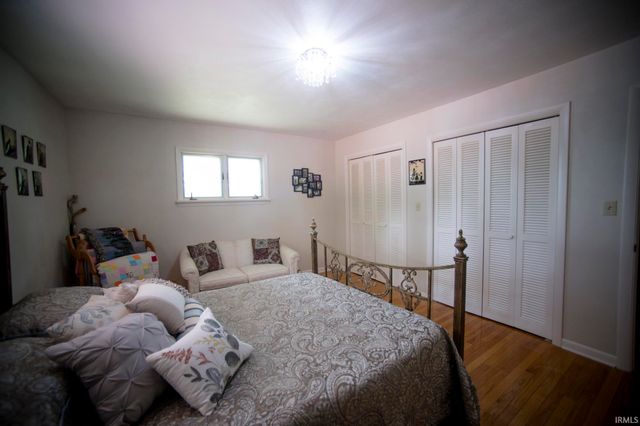 2704 Rose Drive, Vincennes, IN 47591