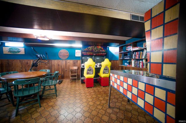 2704 Rose Drive, Vincennes, IN 47591