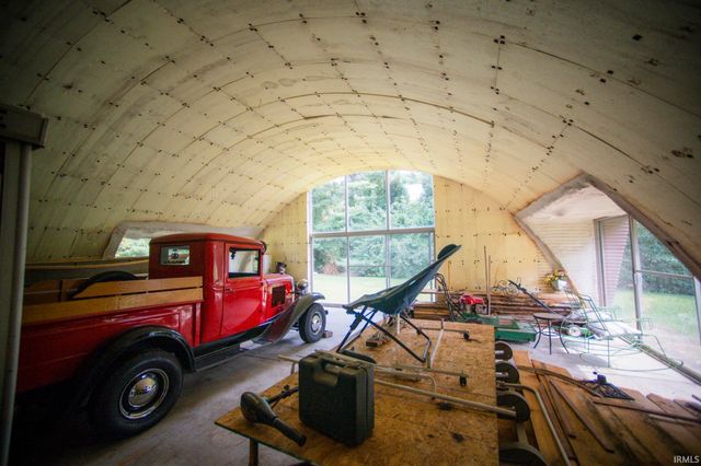 2704 Rose Drive, Vincennes, IN 47591