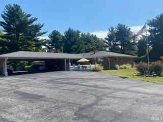 2704 Rose Drive, Vincennes, IN 47591