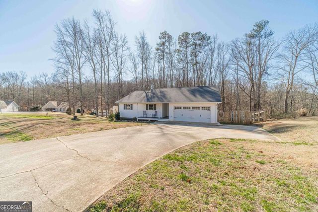 4779 Countryside Drive, Flowery Branch, GA 30542