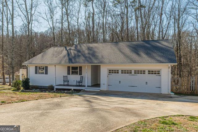 4779 Countryside Drive, Flowery Branch, GA 30542