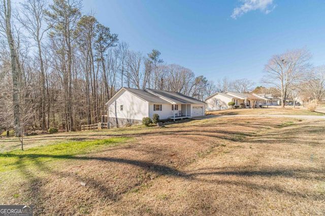 4779 Countryside Drive, Flowery Branch, GA 30542