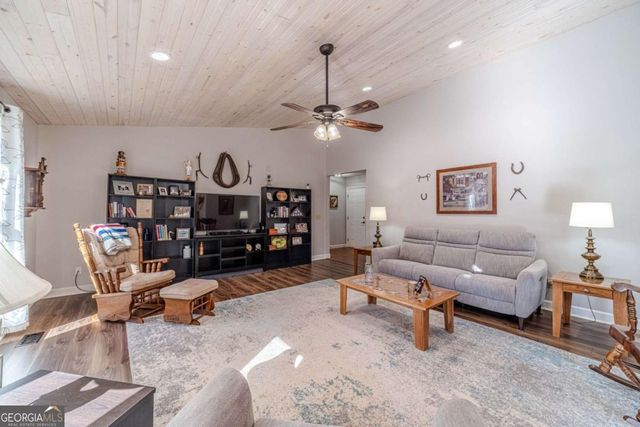 4779 Countryside Drive, Flowery Branch, GA 30542