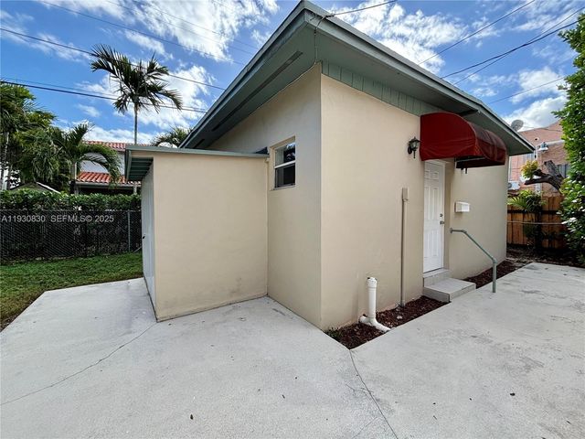 1654 SW 14th Ter 2, Miami, FL 33145